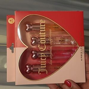 Juicy Couture Lovely Lip Oil Set
